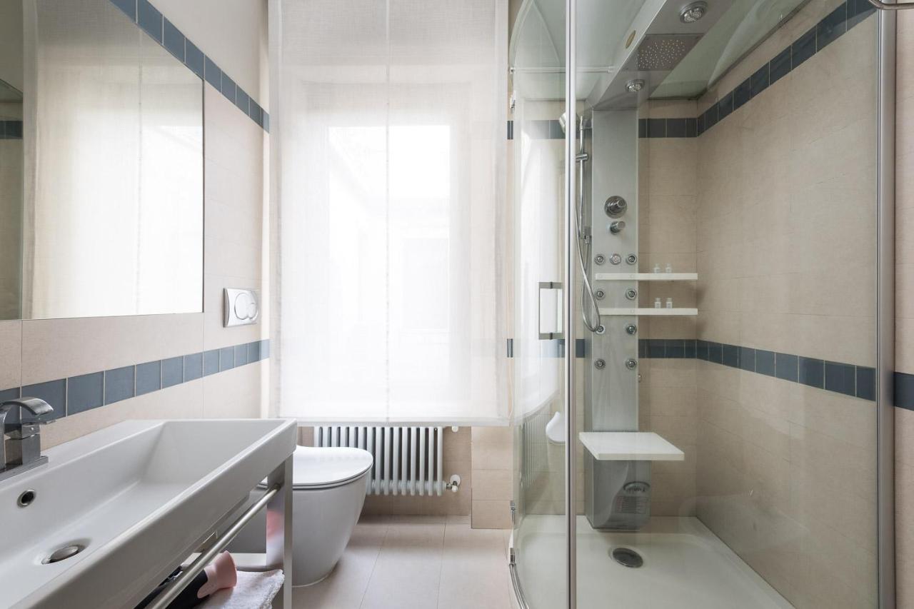ローマIdyllia - Penthouse In Navona Areaアパートメント エクステリア 写真