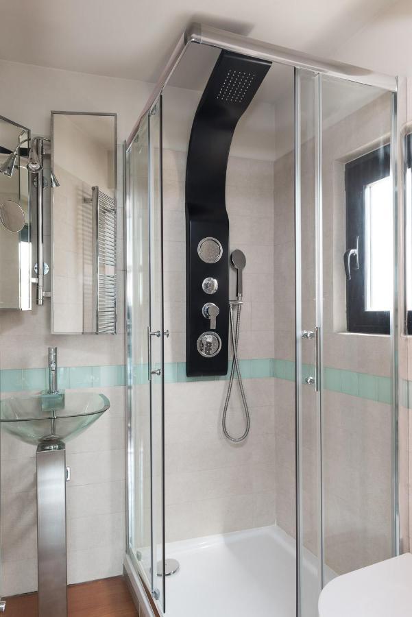ローマIdyllia - Penthouse In Navona Areaアパートメント エクステリア 写真