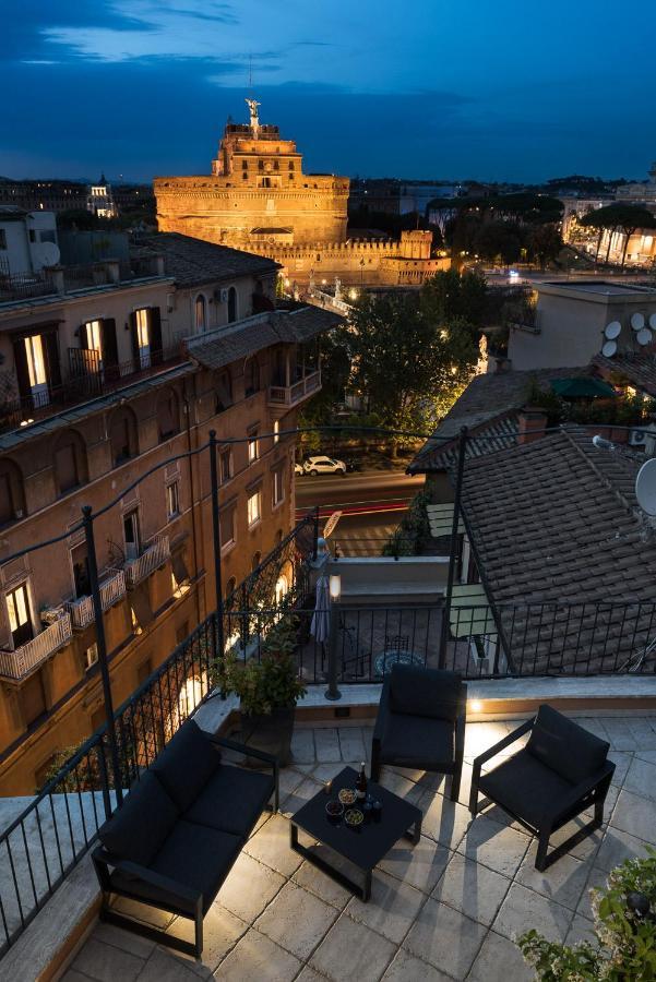 ローマIdyllia - Penthouse In Navona Areaアパートメント エクステリア 写真