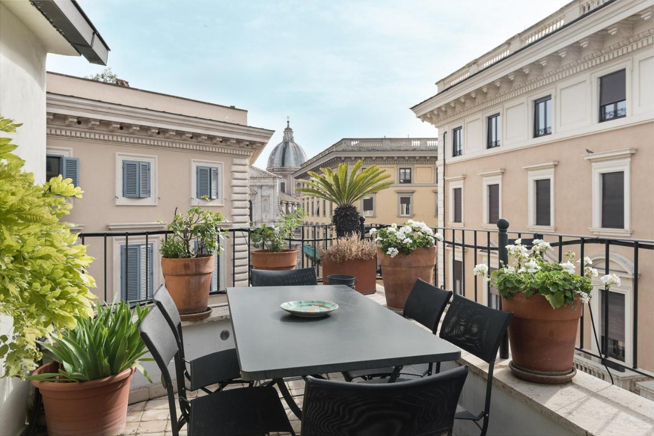 ローマIdyllia - Penthouse In Navona Areaアパートメント エクステリア 写真