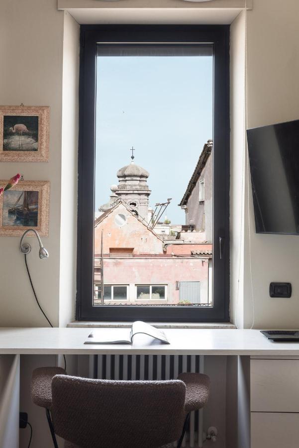 ローマIdyllia - Penthouse In Navona Areaアパートメント エクステリア 写真