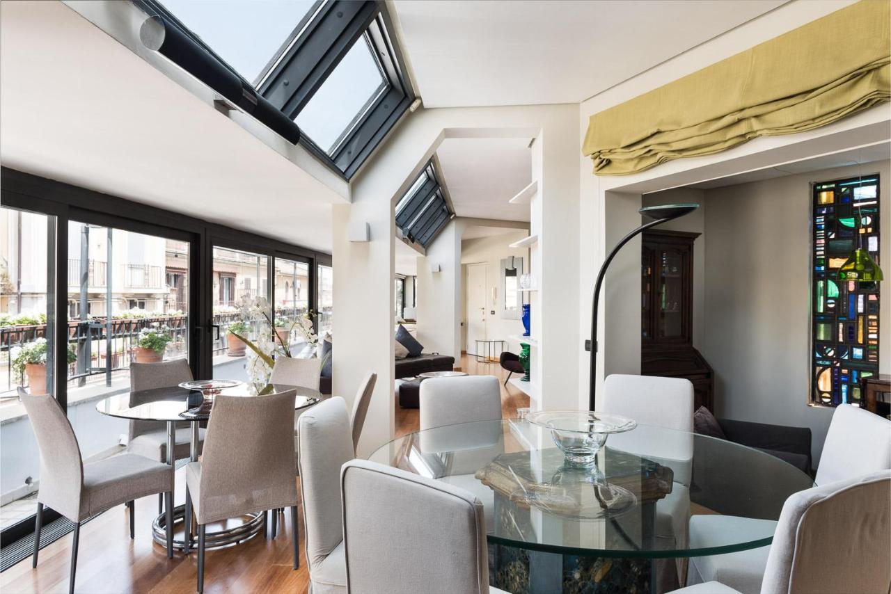 ローマIdyllia - Penthouse In Navona Areaアパートメント エクステリア 写真