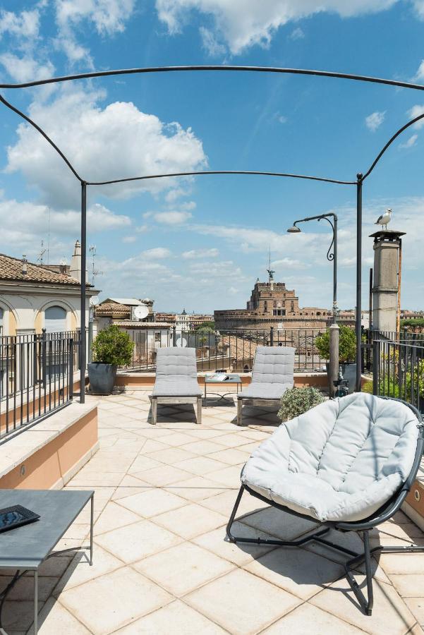 ローマIdyllia - Penthouse In Navona Areaアパートメント エクステリア 写真